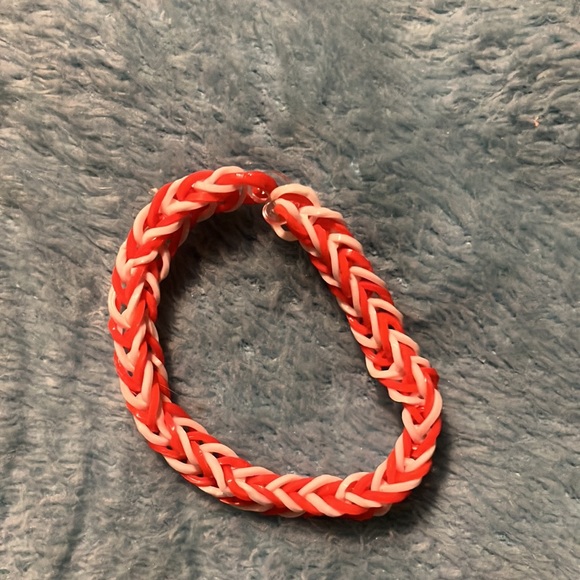 I’m selling bracelets - Picture 4 of 4